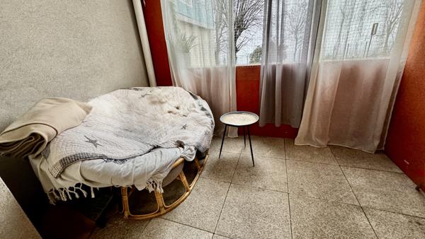 Grasse (06130) Revenus immédiats: T3 vendu loué dans résidence 2009