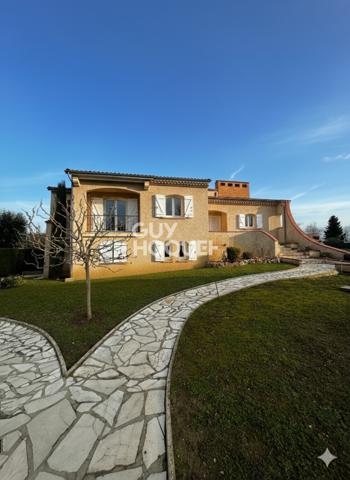 MAISON À VENDRE DE 8 PIÈCES DE 264,00 M²