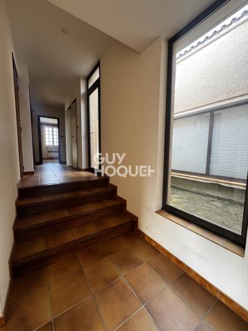 MAISON À VENDRE DE 8 PIÈCES DE 264,00 M²