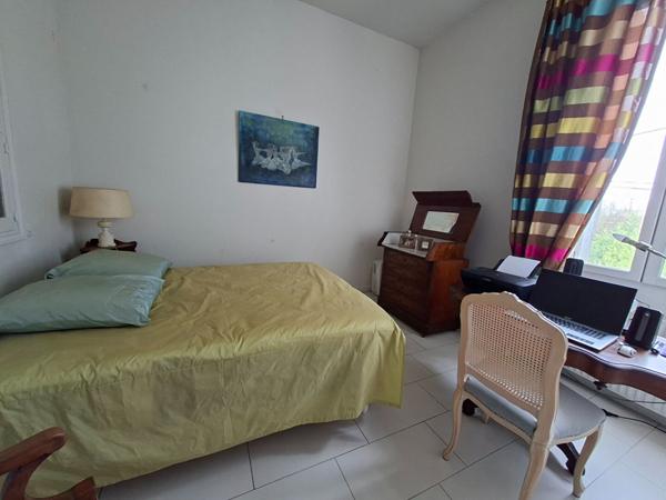 Saumur, Quartier de St-Hilaire-St Florent, maison de caractère avec piscine chauffée, 225 m²