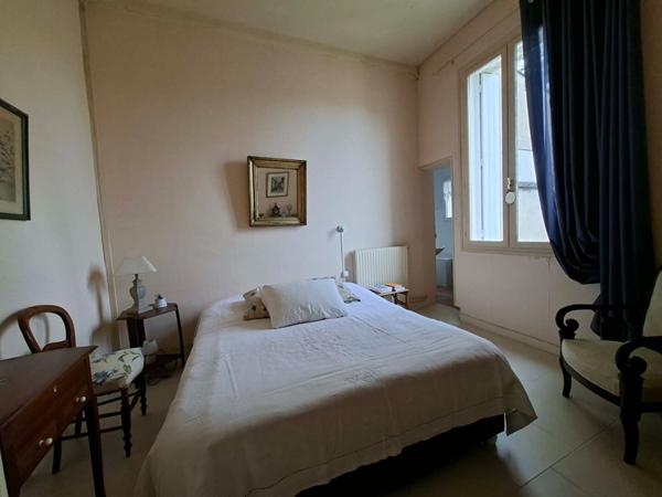 Saumur, Quartier de St-Hilaire-St Florent, maison de caractère avec piscine chauffée, 225 m²