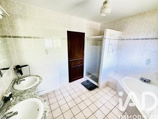 Maison à vendre 4 pièces 115 m² Saint-André-de-Seignanx