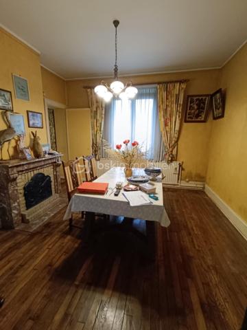 Corps de ferme de 364 m²