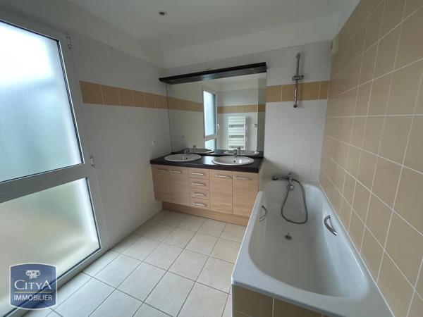 Appartement à louer 2 pièces 56.55m² Cherbourg-en-Cotentin (50100)