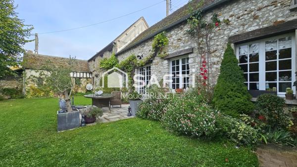 Propriété de charme en pierre avec piscine chauffée