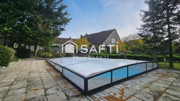 Propriété de charme en pierre avec piscine chauffée