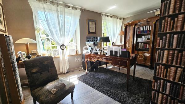 Propriété de charme en pierre avec piscine chauffée