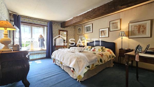 Propriété de charme en pierre avec piscine chauffée