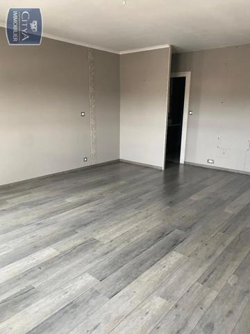 Appartement à louer 2 pièces 66.5m² Arras (62000)