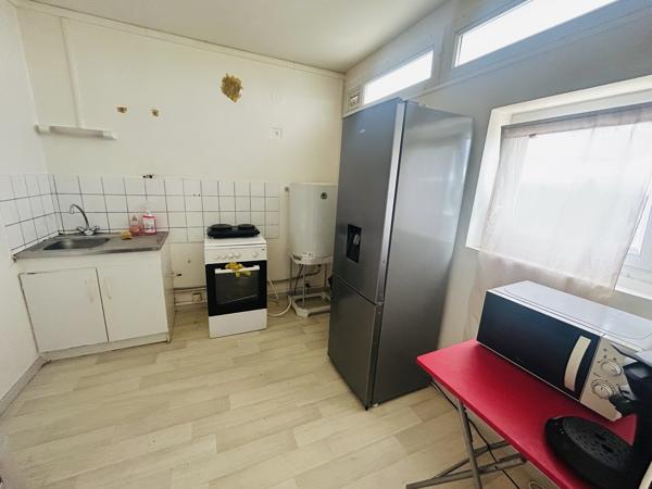 A SAISIR GRAND CHARMONT APPARTEMENT F3