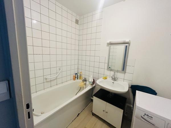 A SAISIR GRAND CHARMONT APPARTEMENT F3