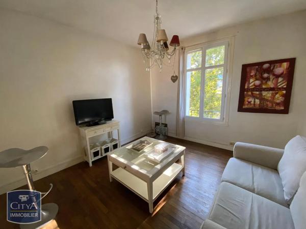 Appartement à louer 3 pièces 46.17m² Tours (37000)