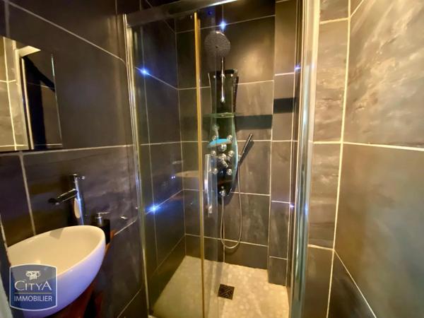 Appartement à louer 3 pièces 46.17m² Tours (37000)