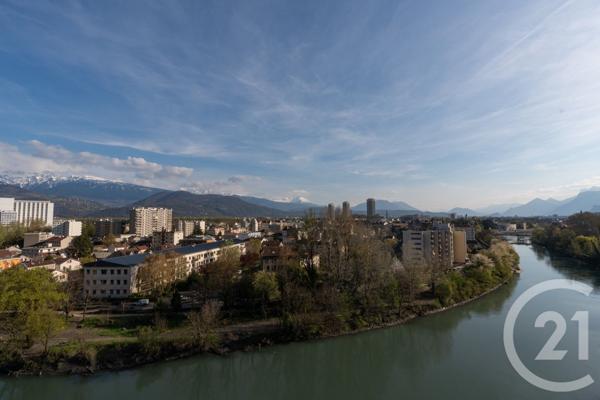 Appartement T4 à vendre  4 pièces - 81,18 m2 LA TRONCHE - 38