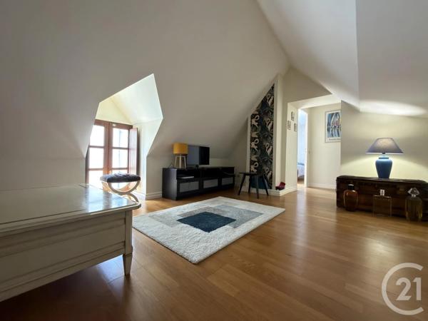 Maison à vendre  5 pièces - 155,51 m 2   CHATEAUROUX  - 36