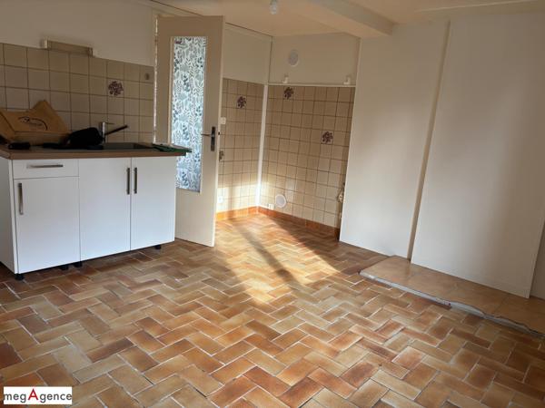 Maison à SAINT-HILAIRE-PEYROUX, 19560 - 6 pièces 140m²