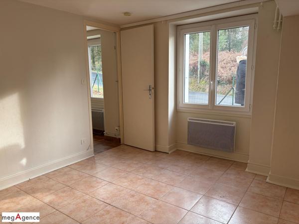 Maison à SAINT-HILAIRE-PEYROUX, 19560 - 6 pièces 140m²