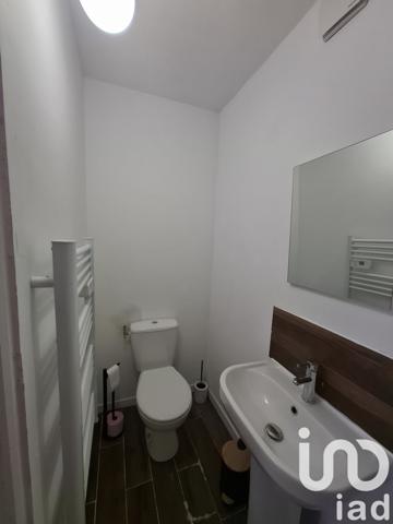 House for sale 5 rooms 300 m² Saint-Just-Luzac