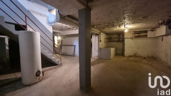 House for sale 5 rooms 300 m² Saint-Just-Luzac