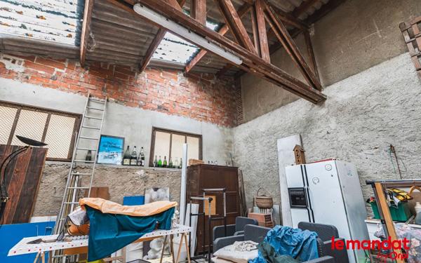 Maison à vendre    5 pièces •  Ay