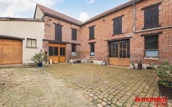 Maison à vendre    5 pièces •  Ay