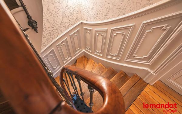 Maison à vendre    5 pièces •  Ay