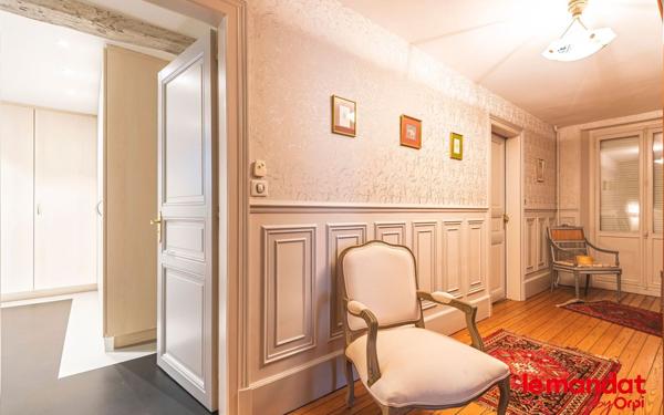 Maison à vendre    5 pièces •  Ay