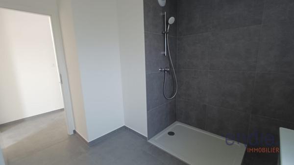 RESPIR'IMMO Altkirch by Endie vous propose ce superbe appartement 4 pièces en attique avec une terrasse exceptionnelle de 79 m² à Saint-Louis Neuweg.