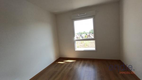 RESPIR'IMMO Altkirch by Endie vous propose ce superbe appartement 4 pièces en attique avec une terrasse exceptionnelle de 79 m² à Saint-Louis Neuweg.