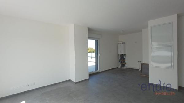 RESPIR'IMMO Altkirch by Endie vous propose ce superbe appartement 4 pièces en attique avec une terrasse exceptionnelle de 79 m² à Saint-Louis Neuweg.