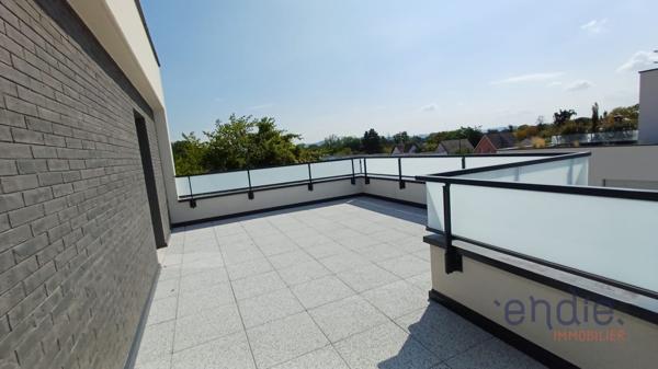 RESPIR'IMMO Altkirch by Endie vous propose ce superbe appartement 4 pièces en attique avec une terrasse exceptionnelle de 79 m² à Saint-Louis Neuweg.