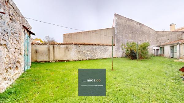 L’HOUMEAU - À PROXIMITÉ IMMÉDIATE DE LA ROCHELLE - MAISON DE CHARME À RÉNOVER – 151 M² – 3 CHAMBRES – GARAGE – PARCELLE DE 411 M²