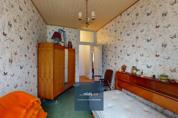 L’HOUMEAU - À PROXIMITÉ IMMÉDIATE DE LA ROCHELLE - MAISON DE CHARME À RÉNOVER – 151 M² – 3 CHAMBRES – GARAGE – PARCELLE DE 411 M²