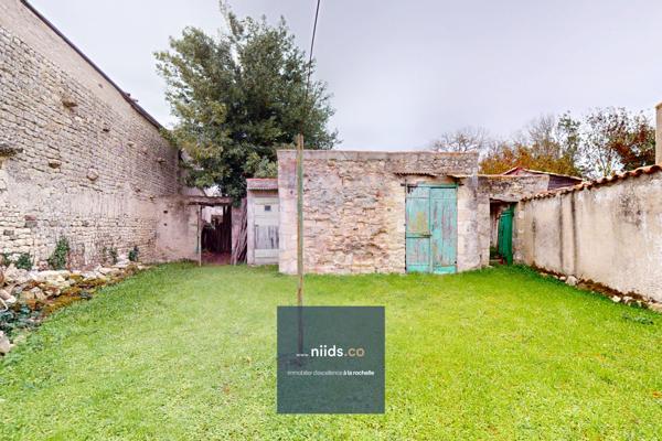 L’HOUMEAU - À PROXIMITÉ IMMÉDIATE DE LA ROCHELLE - MAISON DE CHARME À RÉNOVER – 151 M² – 3 CHAMBRES – GARAGE – PARCELLE DE 411 M²