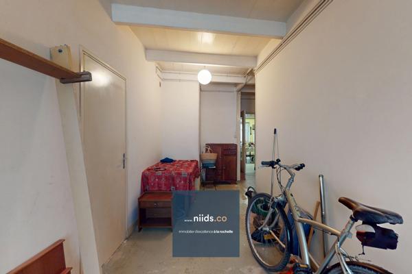 L’HOUMEAU - À PROXIMITÉ IMMÉDIATE DE LA ROCHELLE - MAISON DE CHARME À RÉNOVER – 151 M² – 3 CHAMBRES – GARAGE – PARCELLE DE 411 M²