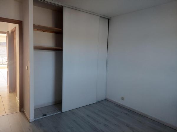 Parking + appartement