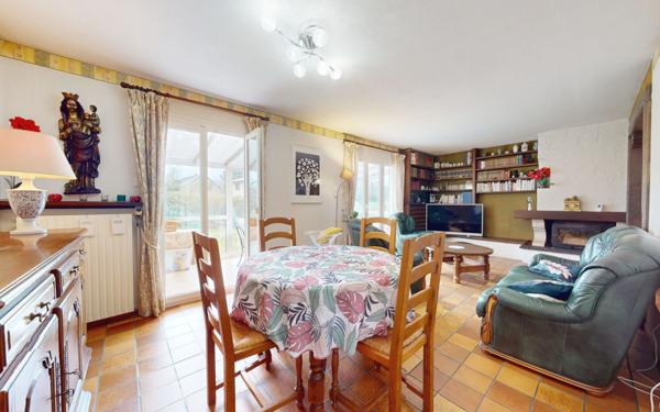 Maison à vendre    4 pièces •  Orny