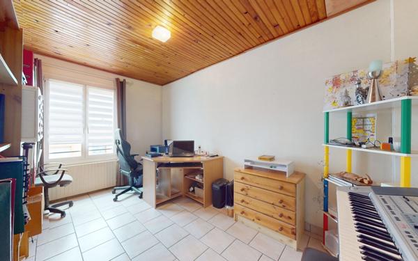 Maison à vendre    4 pièces •  Orny