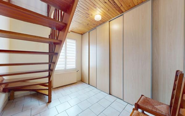 Maison à vendre    4 pièces •  Orny