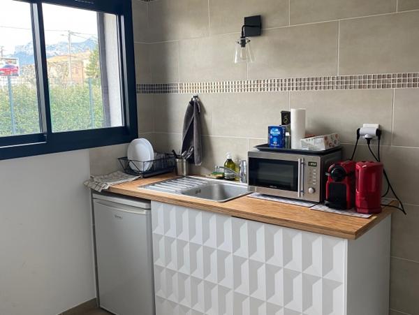 Location Local commercial 4 pièces Aubagne (13400) - BEL EMPLACEMENT