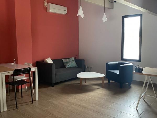 Location Local commercial 4 pièces Aubagne (13400) - BEL EMPLACEMENT