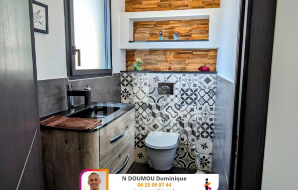 Saint-Donat-Sur-L'Herbasse : Magnifique villa contemporaine