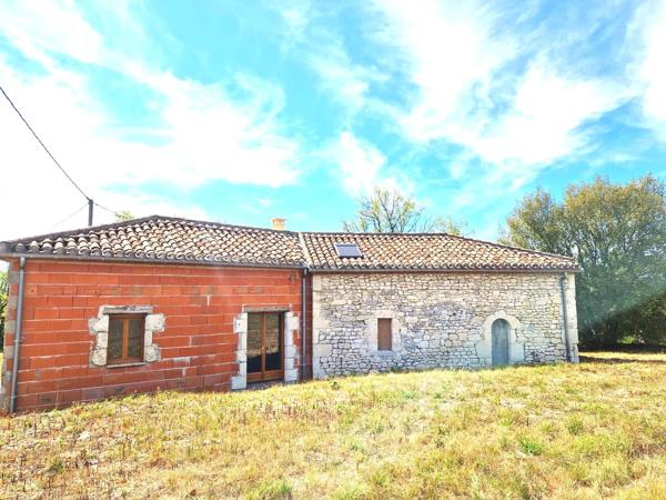 Maison en pierre - un cocon à rénover