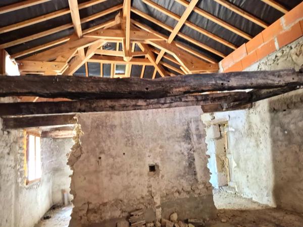 Maison en pierre - un cocon à rénover