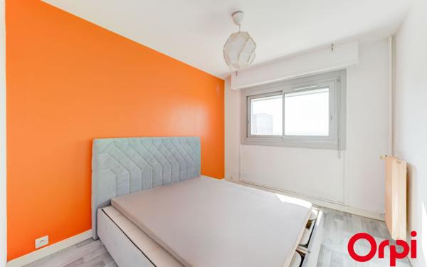 Appartement à vendre    5 pièces • 97,43 m2 Vénissieux