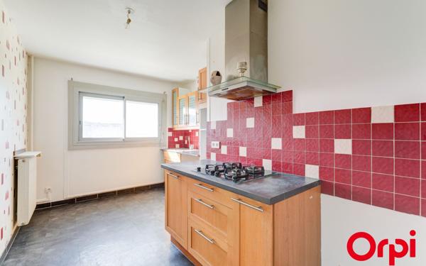 Appartement à vendre    5 pièces • 97,43 m2 Vénissieux