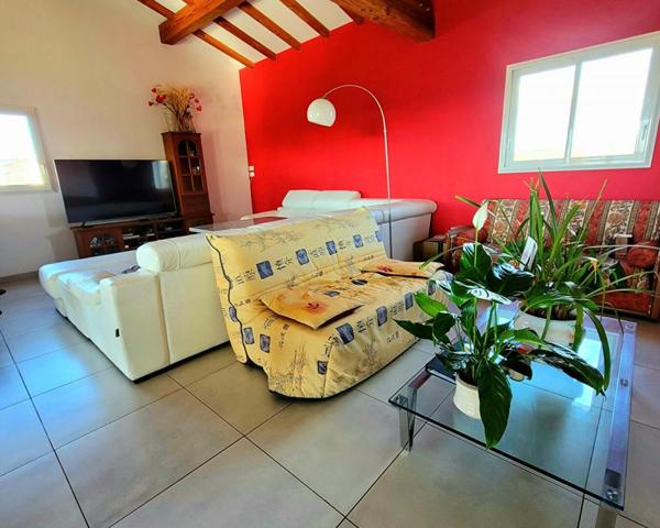 Charme et caractère  pour cette belle maison de 7 pièces