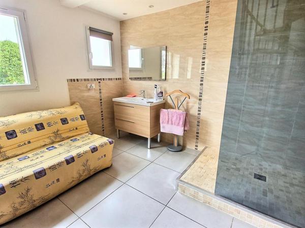 Charme et caractère  pour cette belle maison de 7 pièces