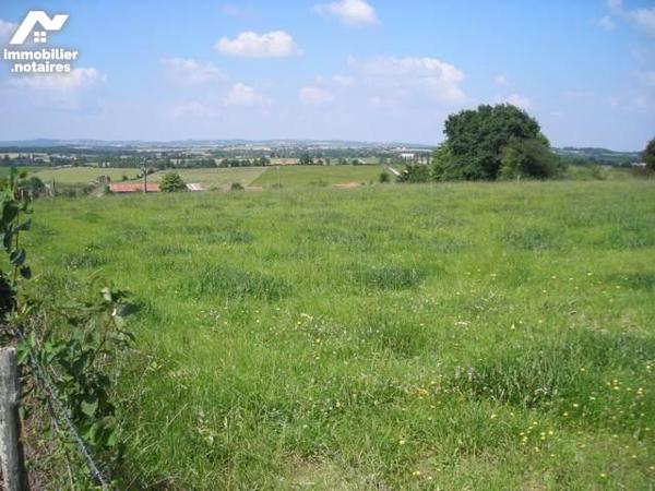 Vente Terrain à bâtir à Mouilleron  Saint-Germain-l'Aiguiller
