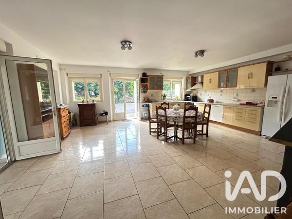 Maison à vendre 8 pièces 257 m² Saint-Michel-sur-Orge